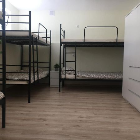 Hostel Opolska 11-19 Wroclaw Ngoại thất bức ảnh