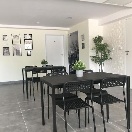 Hostel Opolska 11-19 Wroclaw Ngoại thất bức ảnh